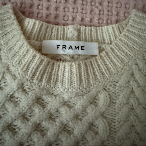 FRAME Cable Knit Puff Sleeve Sweater – Ivory / Cream (Small) - Picture 2 of 10